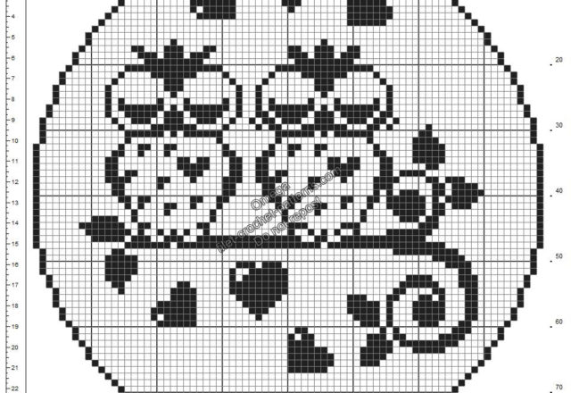 Free crochet filet pattern round doily with owls in love 80 squares diameter