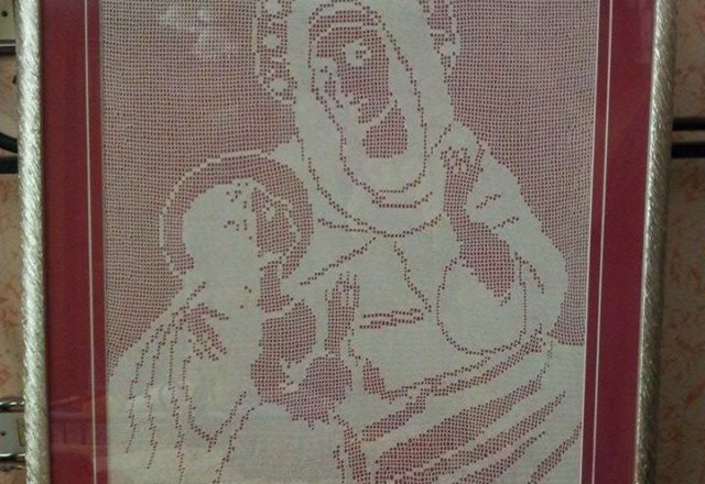 Saint Anne with Virgin Mary crochet filet work photos author Facebook User Stefania Di Pietro (3)